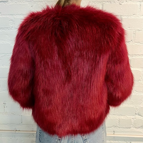 Vibrant Faux Fur Jacket by Lucy Paris – Perfect for Fall & Winter Glam - Picture 2 of 3